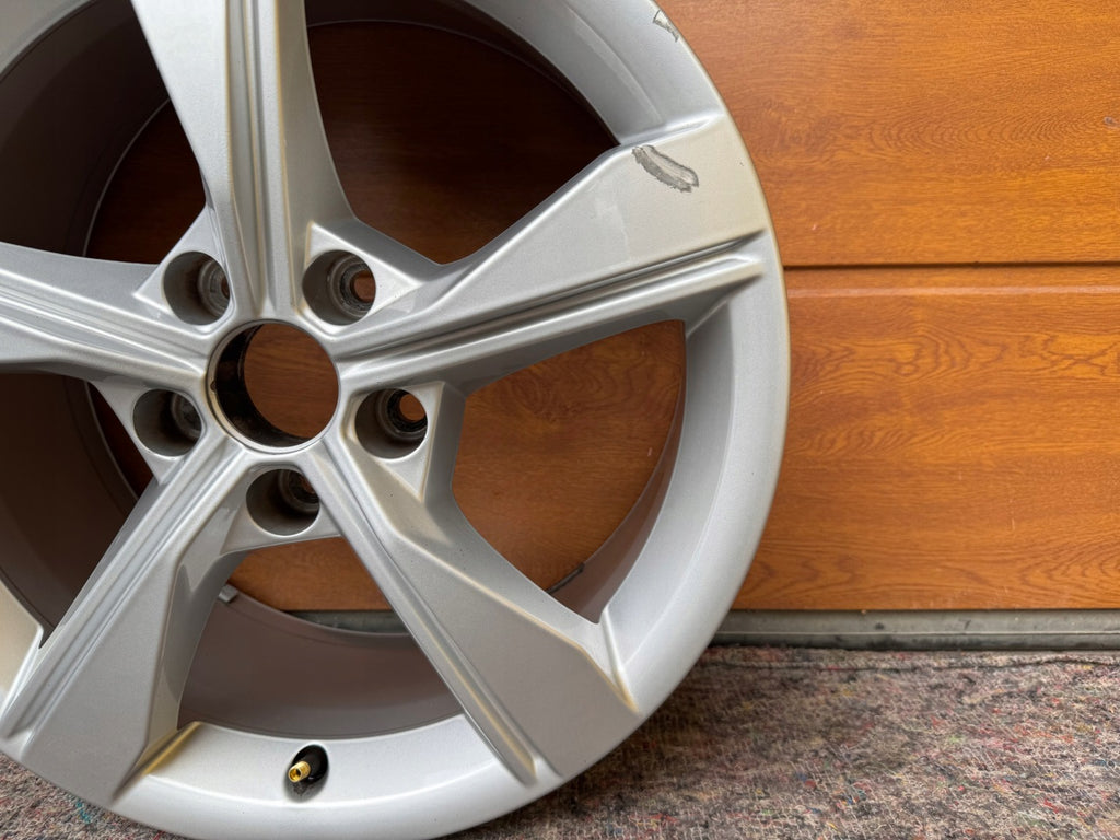 1x Alufelge 17 Zoll 7.5" 5x112 38ET Glanz Silber 8W0601025EH Audi A5 Rim Wheel FEL6743993394vj