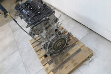 Laden Sie das Bild in den Galerie-Viewer, Motor Toyota Yaris R1N-P12 1.3 Benzin Engine Unkomplett MOT4092842931sk