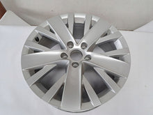 Laden Sie das Bild in den Galerie-Viewer, 1x Alufelge 17 Zoll 7.0" 5x112 39ET Glanz Silber 7N0601025L VW Sharan Rim Wheel FEL6796760346tq