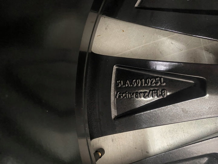 1x Alufelge 21 Zoll 8.5" 5x112 40ET Glanz Schwarz 5LA601025L Skoda Enyaq FEL4672236523fl