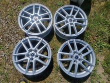 Laden Sie das Bild in den Galerie-Viewer, 4x Alufelge 17 Zoll 7.0" 5x112 41ET Glanz Silber KBA51653 Mercedes-Benz FEL2878193584fw