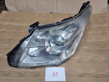 Laden Sie das Bild in den Galerie-Viewer, Frontscheinwerfer Toyota Avensis Links Scheinwerfer Headlight SCH3254070771uk