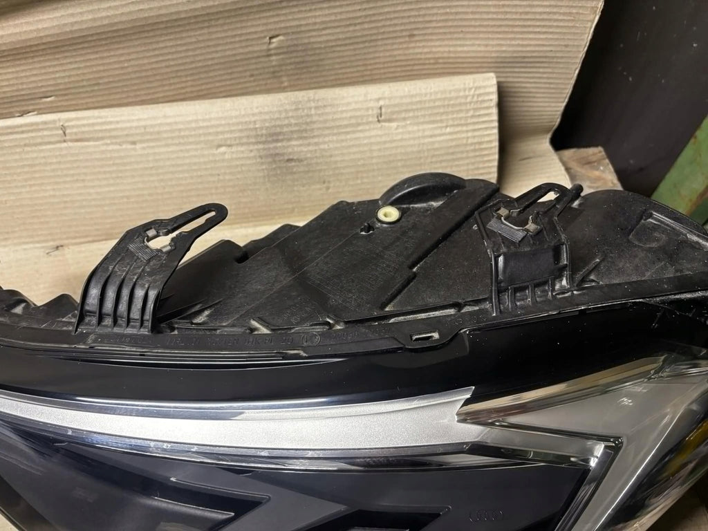 Frontscheinwerfer Audi A1 82A941033D 82A941034D LED Rechts oder Links