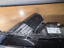 Laden Sie das Bild in den Galerie-Viewer, Frontscheinwerfer Dacia Sandero III 260607161R Links Scheinwerfer Headlight