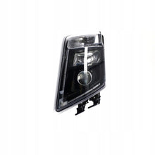 Load image into Gallery viewer, Frontscheinwerfer Volvo 1EL010478-01 Links Scheinwerfer Headlight SCH3072860369fz