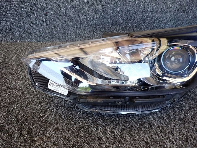 Frontscheinwerfer Hyundai I30 III G4921-64010 Links Scheinwerfer Headlight