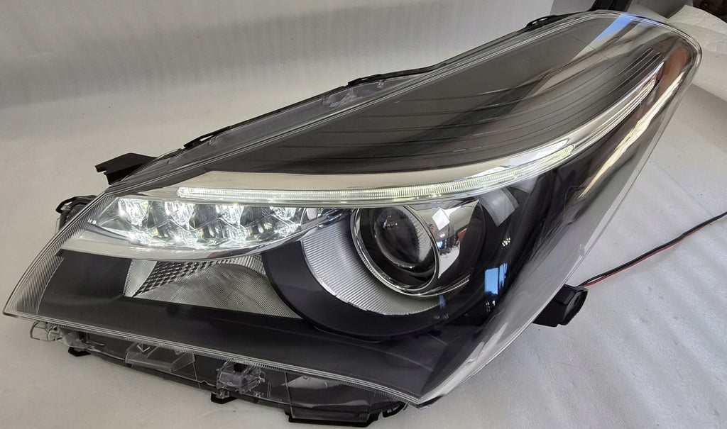 Frontscheinwerfer Toyota Yaris LED Links Scheinwerfer Headlight SCH9136068248sc