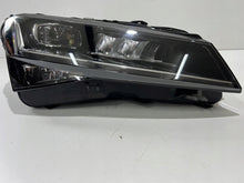 Load image into Gallery viewer, Frontscheinwerfer Skoda Superb III 3V1941016 Rechts Scheinwerfer Headlight SCH5811016298pk