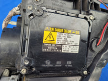 Laden Sie das Bild in den Galerie-Viewer, Frontscheinwerfer Toyota Auris 81150-02530 Xenon Links Scheinwerfer Headlight