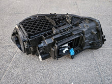 Laden Sie das Bild in den Galerie-Viewer, Frontscheinwerfer Mercedes-Benz W177 A1779060603 LED Rechts Headlight SCH2942274927sa