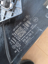 Laden Sie das Bild in den Galerie-Viewer, Frontscheinwerfer Audi A3 8Y0941034D LED Rechts Scheinwerfer Headlight