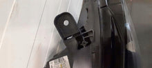 Laden Sie das Bild in den Galerie-Viewer, Frontscheinwerfer Renault Clio I V 260109379R Vorderseite Scheinwerfer Headlight SCH3638346984jg