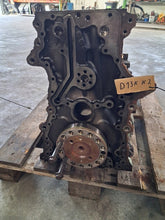 Laden Sie das Bild in den Galerie-Viewer, Motorblock Volvo K2460500 Diesel Unkomplett MOT5655802674de
