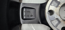 Laden Sie das Bild in den Galerie-Viewer, 1x Alufelge 16 Zoll PW457-02000 Toyota Auris Rim Wheel
