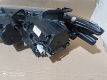 Laden Sie das Bild in den Galerie-Viewer, Frontscheinwerfer Mitsubishi Outlander I 4BX19-8301D3 ECM921-21E20 LED Rechts