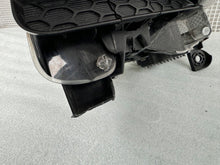 Load image into Gallery viewer, Frontscheinwerfer Jeep Cherokee Wk2 68142493AG Links Scheinwerfer Headlight SCH7918685844tm