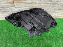 Laden Sie das Bild in den Galerie-Viewer, Frontscheinwerfer BMW 1 F40 LED Links Scheinwerfer Headlight SCH1613017421ye