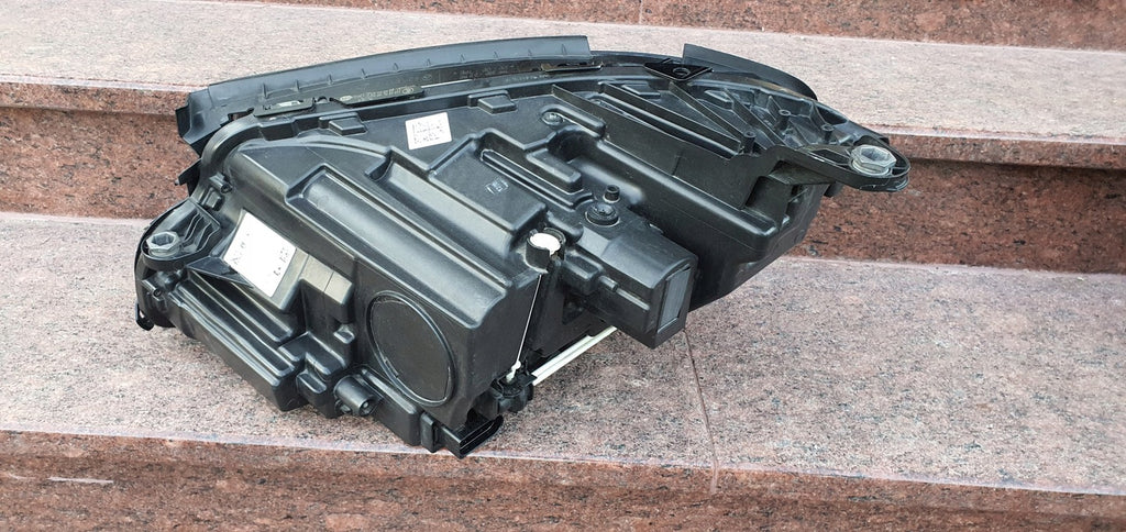 Frontscheinwerfer Mercedes-Benz W213 C238 A2139067706 A2139067806 Xenon Ein Satz SCH8130178618fn