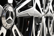 Load image into Gallery viewer, 4x Alufelge 18 Zoll 7.5&quot; 5x112 44ET A2054012802 Mercedes-Benz S205 Rim Wheel