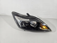 Laden Sie das Bild in den Galerie-Viewer, Frontscheinwerfer Ford Focus 13170938 Rechts Scheinwerfer Headlight SCH1172920880zg