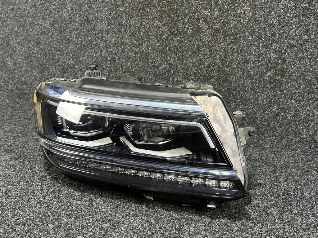 Frontscheinwerfer VW Tiguan 5NN941082C Rechts Scheinwerfer Headlight SCH8977059322ru