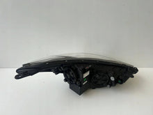 Laden Sie das Bild in den Galerie-Viewer, Frontscheinwerfer Hyundai I30 92101-A6000 Links Scheinwerfer Headlight SCH2897751008if