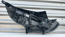 Laden Sie das Bild in den Galerie-Viewer, Frontscheinwerfer Hyundai Sonata QBB15237 Links Scheinwerfer Headlight SCH2072447084vj