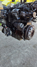 Load image into Gallery viewer, Motor Hyundai Kia Tucson Carens III D4EA 2.0 CRDI 140PS Diesel Engine Komplett
