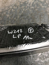 Laden Sie das Bild in den Galerie-Viewer, Frontscheinwerfer Mercedes-Benz W212 A2128204959- A2128204959 Links Headlight SCH8276363929of