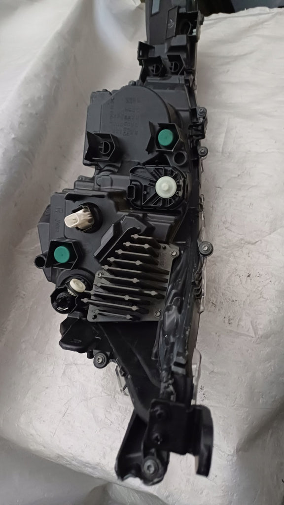 Frontscheinwerfer Toyota Corolla 81110-02X10 Rechts Scheinwerfer Headlight SCH8645441465wp