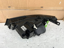 Laden Sie das Bild in den Galerie-Viewer, Frontscheinwerfer BMW I3 9853420 Rechts Scheinwerfer Headlight SCH8607247101yt