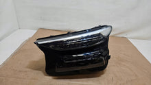 Laden Sie das Bild in den Galerie-Viewer, Frontscheinwerfer Audi E-Tron 85H941039R LED Ein Stück (Rechts oder Links) SCH5305429936yn