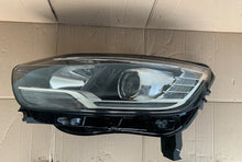 Load image into Gallery viewer, Frontscheinwerfer Renault Scenic 260607230R FULL LED Rechts oder Links