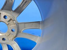 Load image into Gallery viewer, 1x Alufelge 17 Zoll 7.5&quot; 5x112 43ET Glanz Silber 8V0601025 Audi A3 Rim Wheel