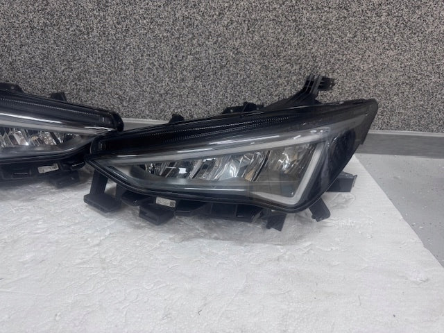 Frontscheinwerfer Cupra Born 10F941007K 10F941008K Ein Satz Headlight SCH7206546890bi