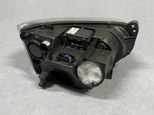 Laden Sie das Bild in den Galerie-Viewer, Frontscheinwerfer Land Rover Range III 7H4213W029BC Xenon Rechts Headlight SCH6526689545ou