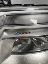 Laden Sie das Bild in den Galerie-Viewer, Frontscheinwerfer Daf 2188979 L353858 LED Rechts Scheinwerfer Headlight SCH4817022566fn