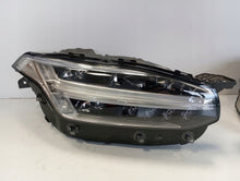 Laden Sie das Bild in den Galerie-Viewer, Frontscheinwerfer Volvo Xc90 32338952 32338953 Full LED Rechts oder Links
