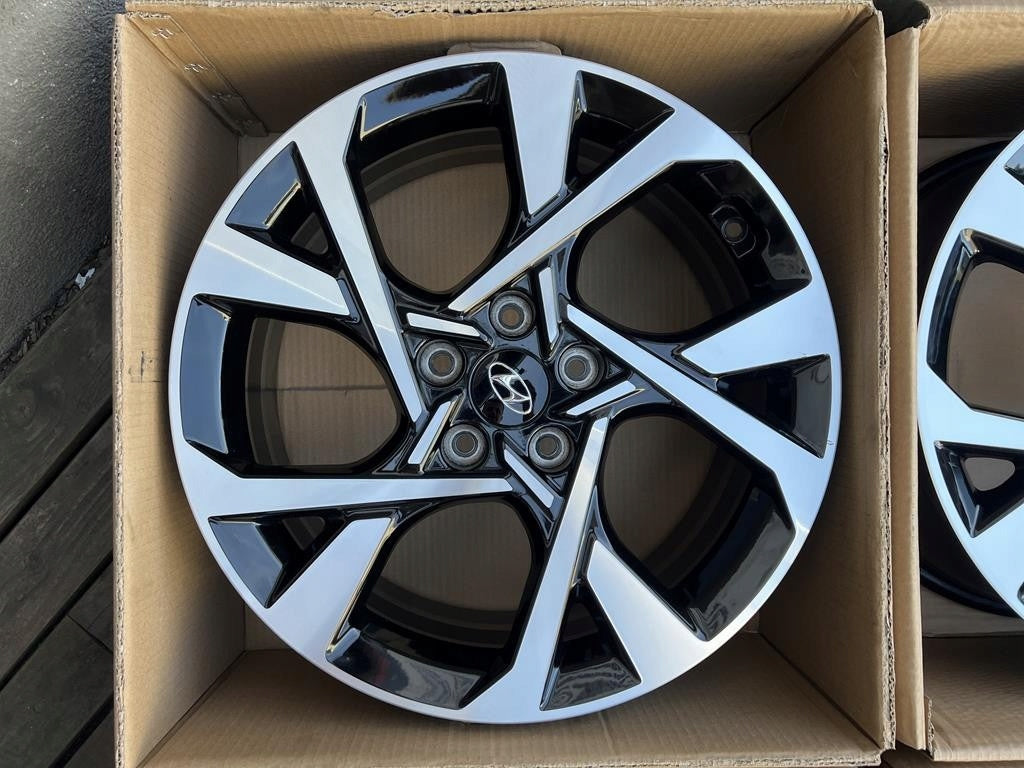 4x Alufelge 18 Zoll 7.5" 5x114.3 52ET Glanz Schwarz 52910-J9800 Hyundai Sonata FEL4470035211wp