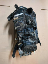 Laden Sie das Bild in den Galerie-Viewer, Frontscheinwerfer Dacia Duster 260609367R LED Links Scheinwerfer Headlight