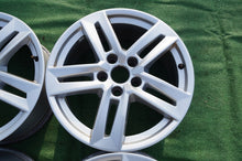 Laden Sie das Bild in den Galerie-Viewer, 4x Alufelge 17 Zoll 7.0" 5x112 42ET Glanz Silber 8W0601025P Audi A4 B9 Rim Wheel FEL2819009658rd