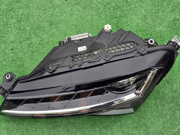 Frontscheinwerfer Skoda Superb III 3V1941015D LED Links Scheinwerfer Headlight SCH1969568250cj