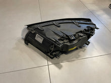 Laden Sie das Bild in den Galerie-Viewer, Frontscheinwerfer Volvo Xc70 31214348 Xenon Rechts Scheinwerfer Headlight
