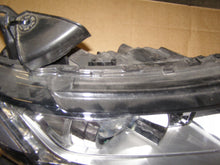 Laden Sie das Bild in den Galerie-Viewer, Frontscheinwerfer Mitsubishi Outlander III ECM921-22A20 LED Rechts Headlight