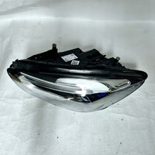 Laden Sie das Bild in den Galerie-Viewer, Frontscheinwerfer Mercedes-Benz A2479061304 Full LED Links Headlight SCH9016769371is