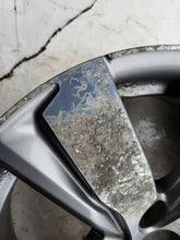 Load image into Gallery viewer, 1x Alufelge 16 Zoll 6.5&quot; 4x108 20ET Glanz Grau 9813557977 Peugeot Rim Wheel