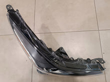 Laden Sie das Bild in den Galerie-Viewer, Frontscheinwerfer Toyota Prius Rechts Scheinwerfer Headlight