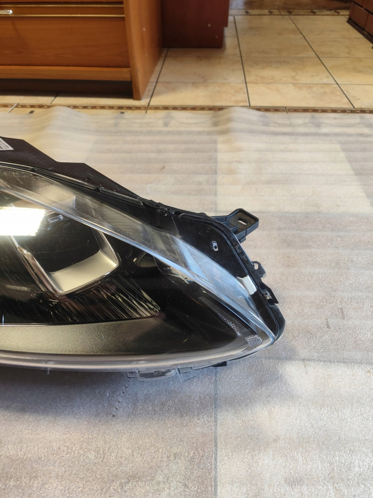 Frontscheinwerfer Ford Kuga LV4B-13E016-AS Rechts Scheinwerfer Headlight SCH8619120704vk
