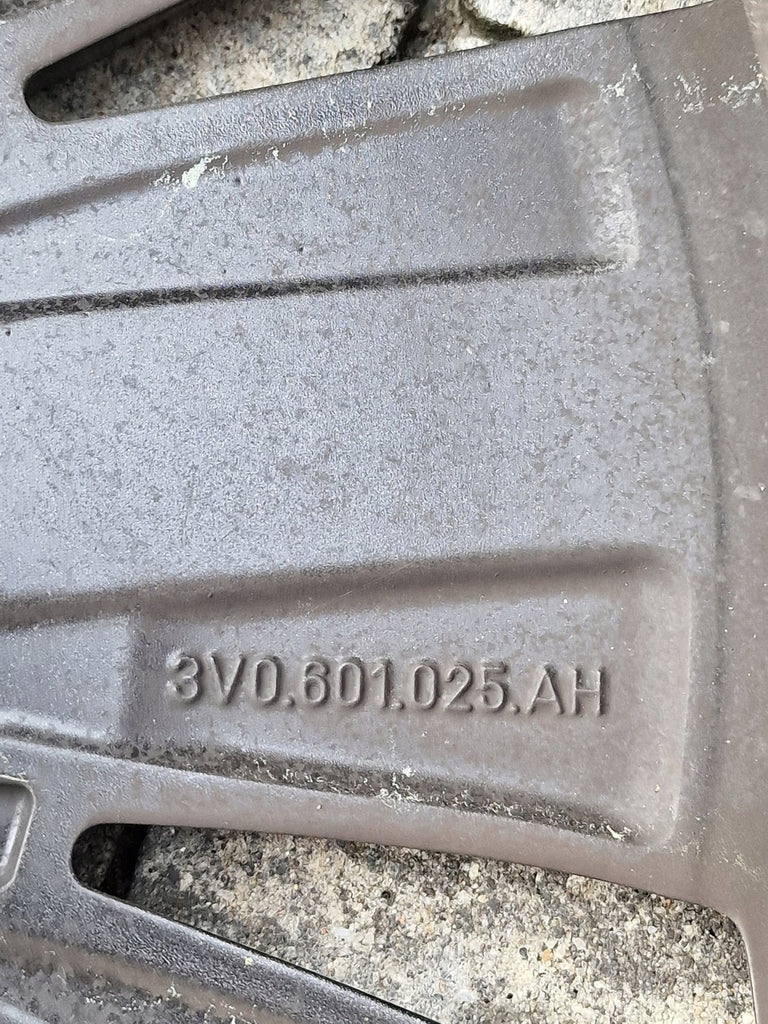 1x Alufelge 17 Zoll 6.5" 5x112 3V0601025AH Skoda Superb Rim Wheel