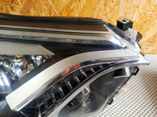 Laden Sie das Bild in den Galerie-Viewer, Frontscheinwerfer Toyota Rav 4 IV Full LED Rechts Scheinwerfer Headlight SCH8462215110ei